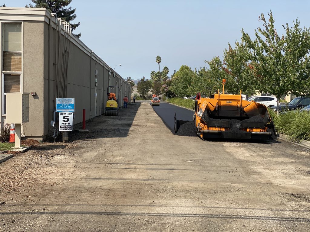 CommercialPaving-110