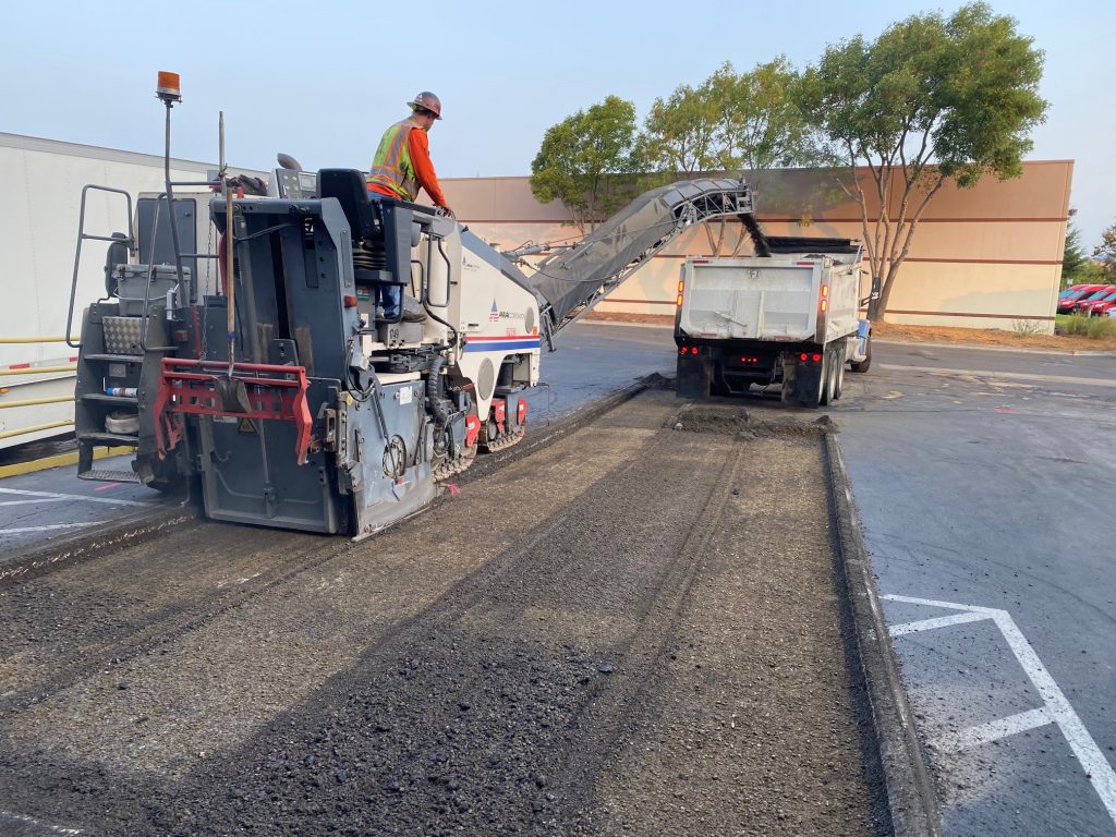 CommercialPaving-111